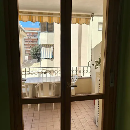 100 Metri Dal Mare 아파트