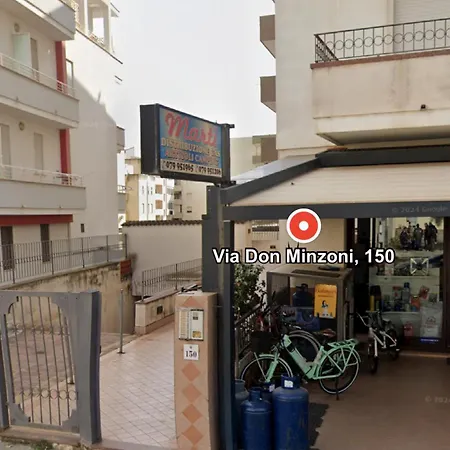 아파트 100 Metri Dal Mare *